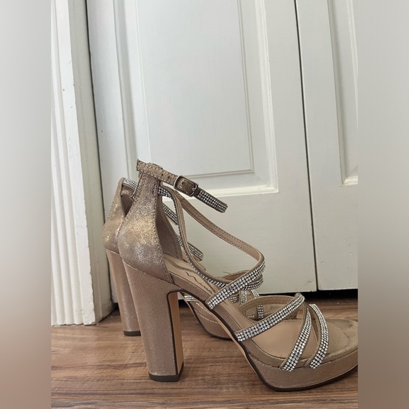 Nina Suzy Heels size 7.5 women’s gold with diamond studded straps & ankle buckle - Picture 5 of 11